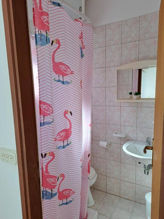 Apartments And Rooms With Parking Space Metajna, Pag - 4120 Экстерьер фото